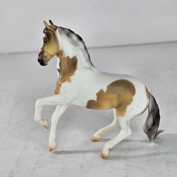 Breyer Breyerfest 2022 Event Stablemate SPAETZLE Pinto Alborozo NIB - Picture 8 of 11